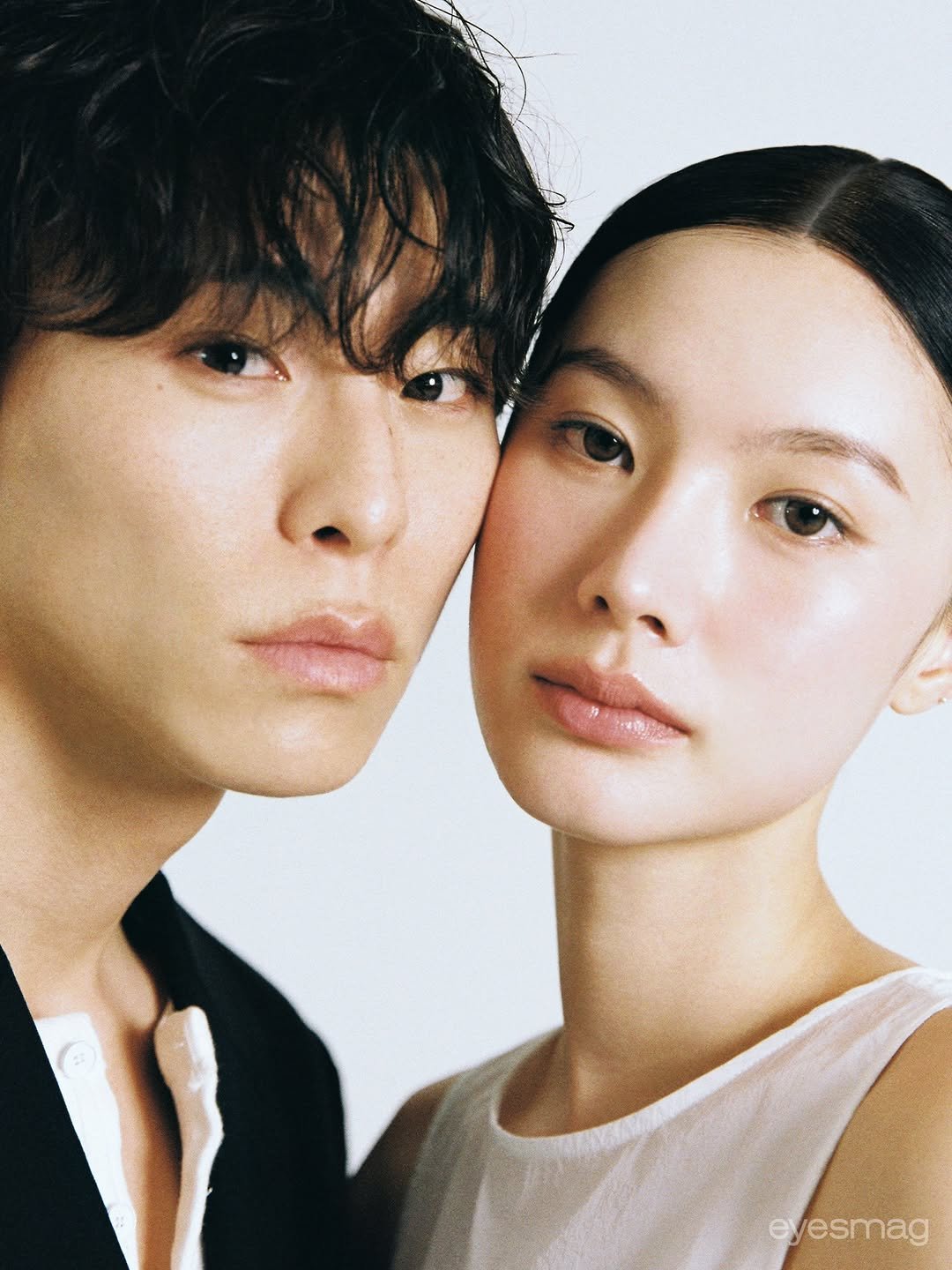 Photo shared by eyesmag 아이즈매거진 on February 23, 2026 tagging @hyejxong__, @_9.mg_, and @newbalancelifestyle. May be an image of one or more people, hair, makeup and text that says 'eyesmag'.