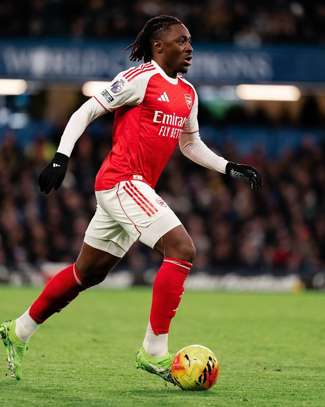 Photo shared by Ebere Eze on November 30, 2025 tagging @arsenal, @newbalancefootball, and @joelkga. May be an image of football, soccer, sports equipment, stadium and text.