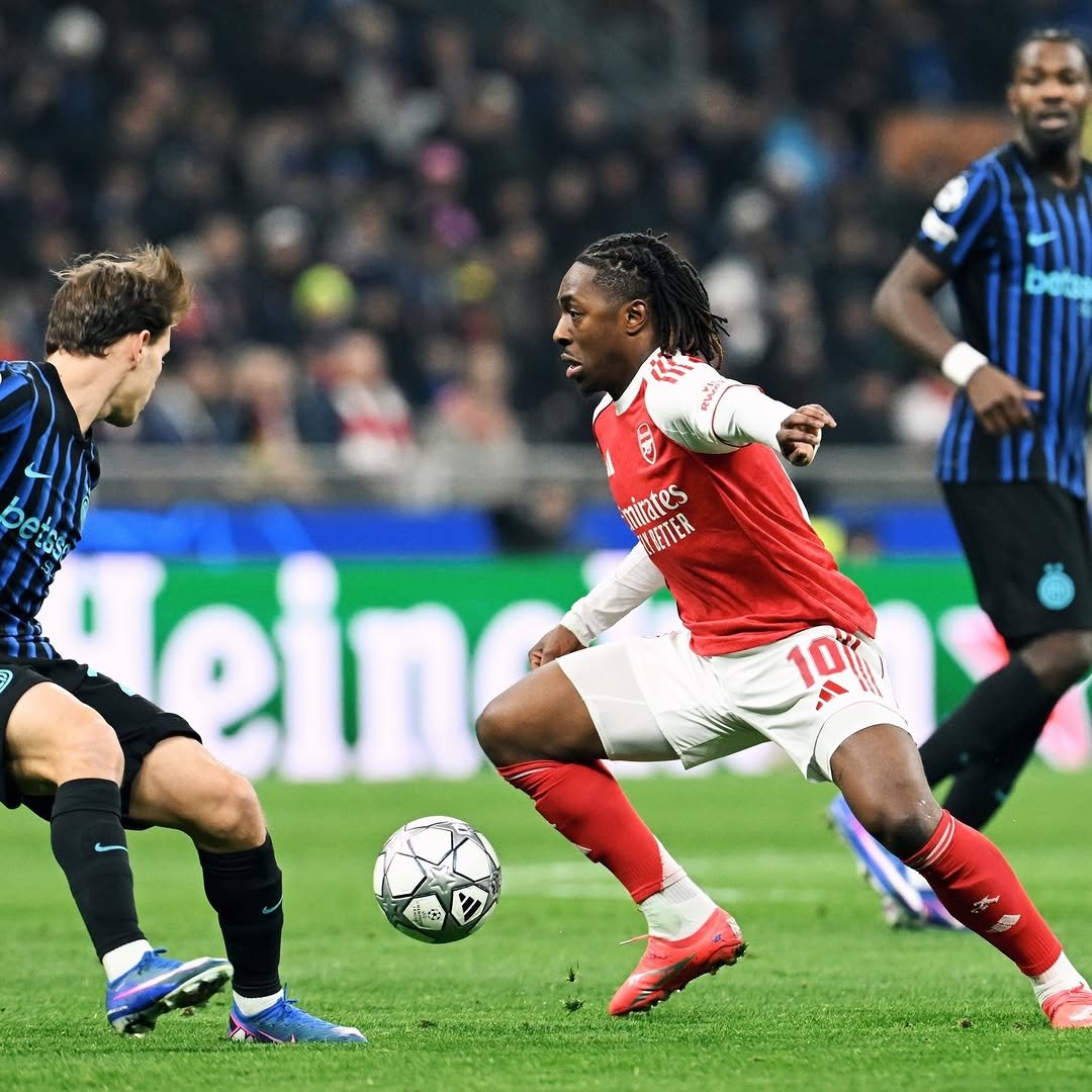 Photo shared by Ebere Eze on January 21, 2026 tagging @arsenal, and @newbalancefootball. May be an image of ‎football, soccer, stadium and ‎text that says '‎ه mintes MUTTER 10 ન 10 lein ម‎'‎‎.