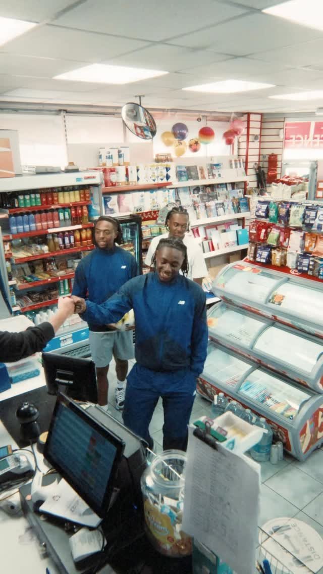 eze 게시물 이미지: South London roots with @eze and family. 

The...