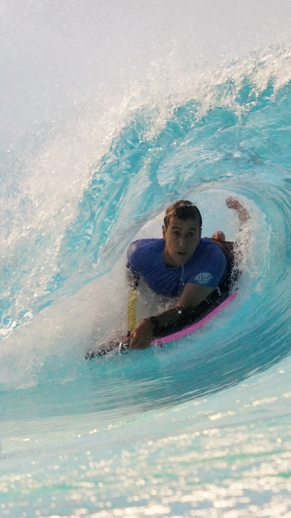 fabioaquinooficial 게시물 이미지: At night at @surflandbrasil