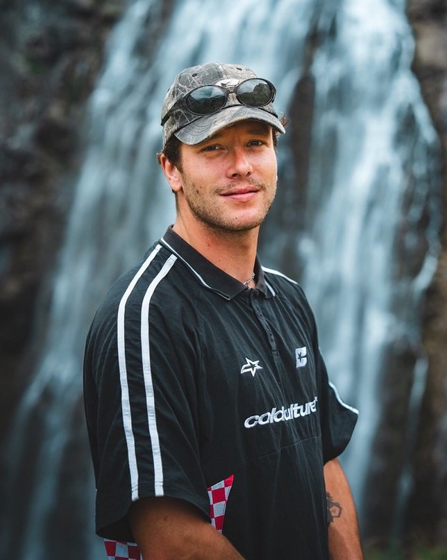 Photo by Fabio Minnig on September 08, 2025. May be an image of one or more people, waterfall and text.