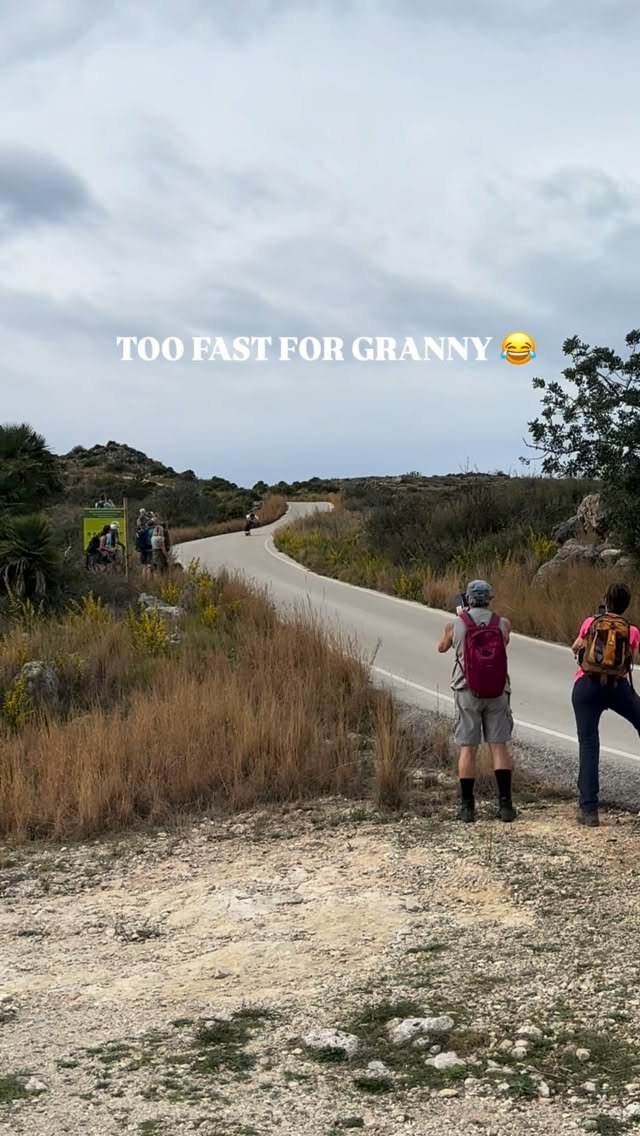 fabiominnig 게시물 이미지: The lady in pink’s reaction time is insane...