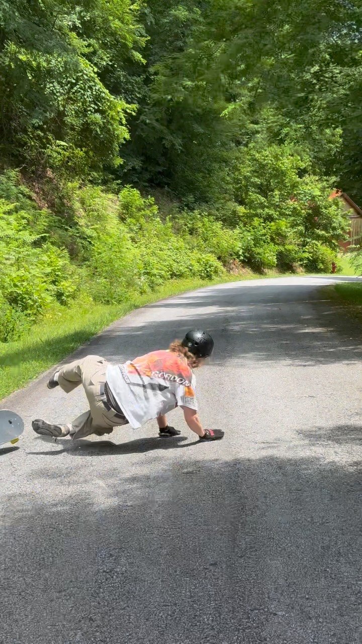 fabiominnig 게시물 이미지: Taste of freedom 🦅
.
#freedom #downhillskate #america