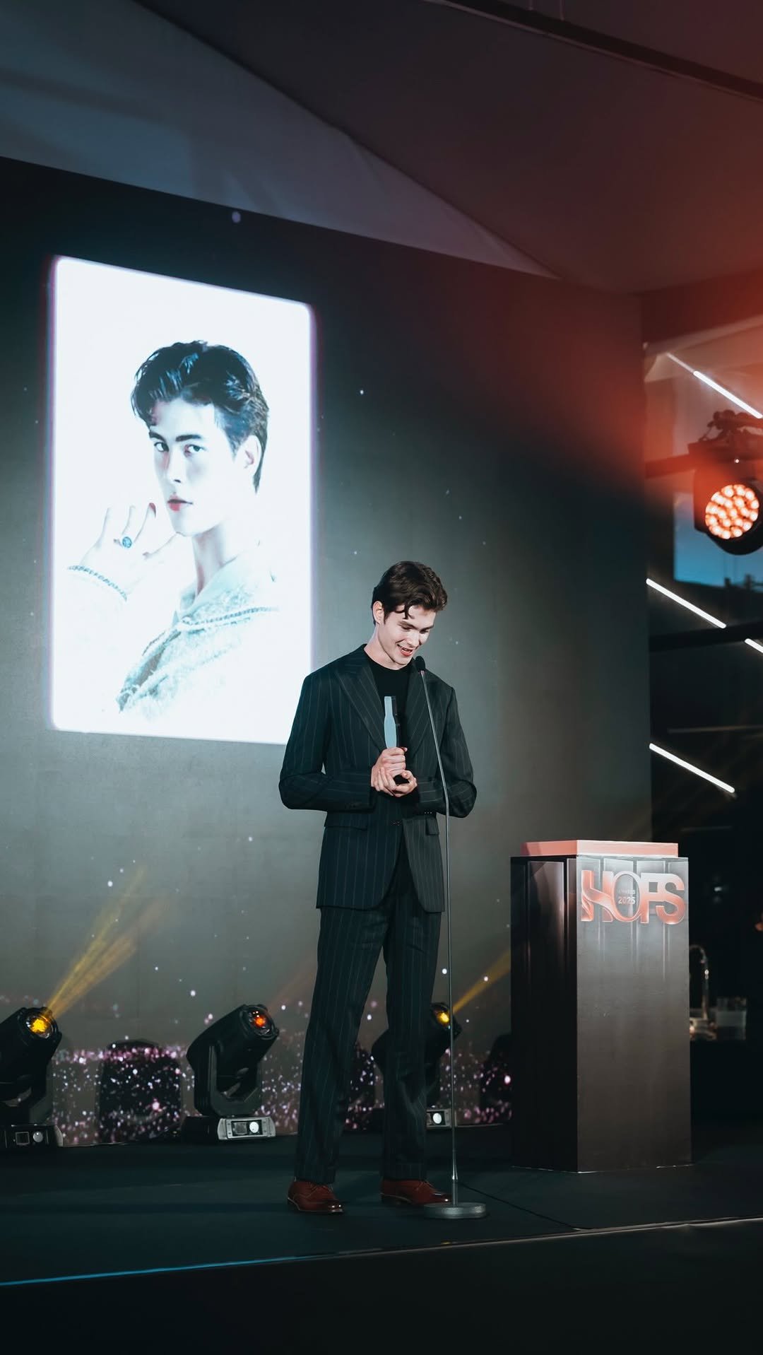 fabulorus 게시물 이미지: Looks like she’s into longevity with me now 😏