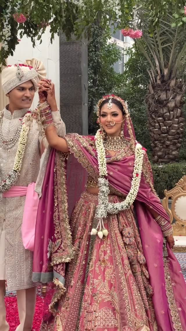 facestoriesbyleenabhushan 게시물 이미지: “Love can wait, and it did... for the perfect...