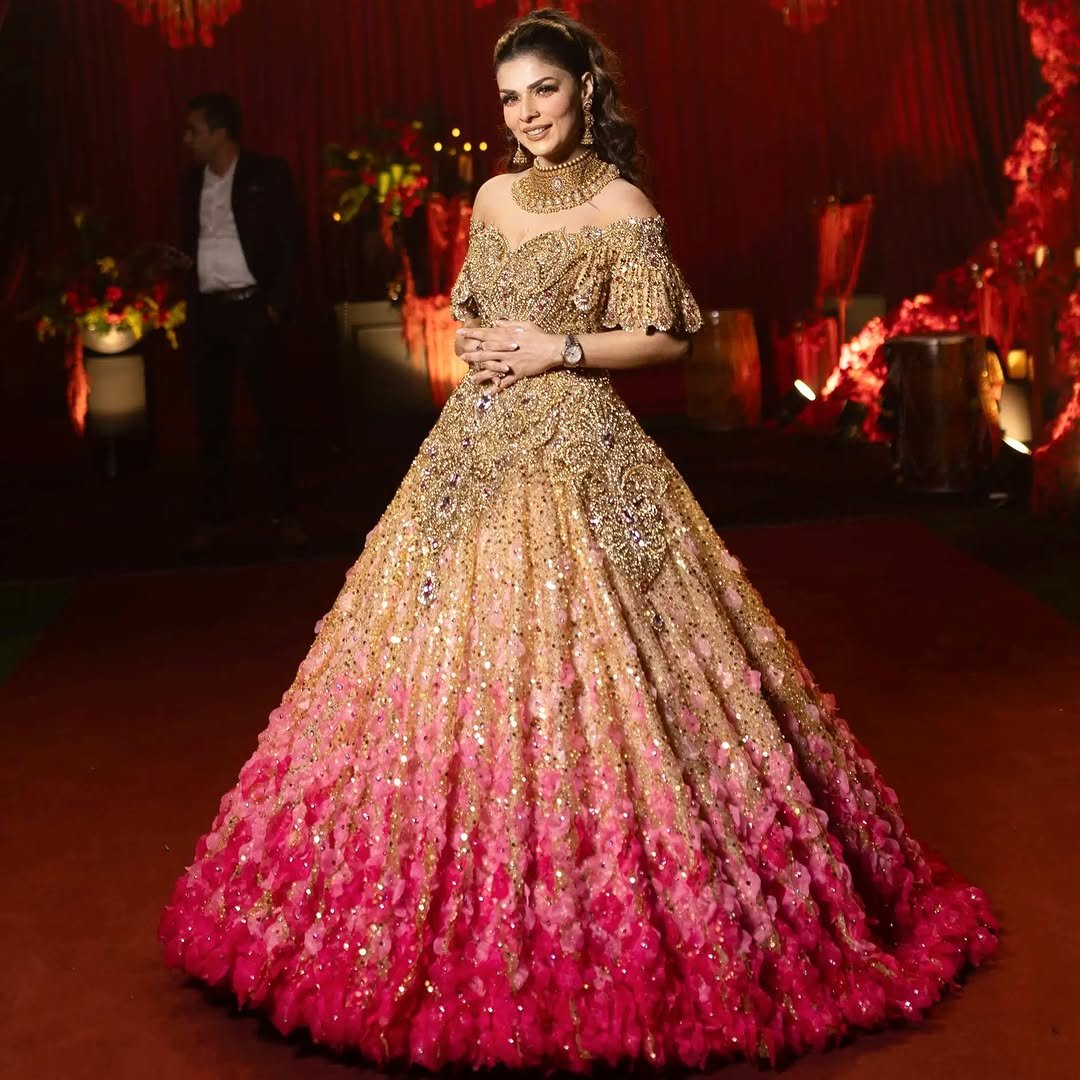 Photo by Mumtaz Bhalla 🧿 in Delhi, India with @leoalmodal, @facestoriesbyleenabhushan, and @khannajewellerskj. May be an image of gown, dress, net, wedding and text.