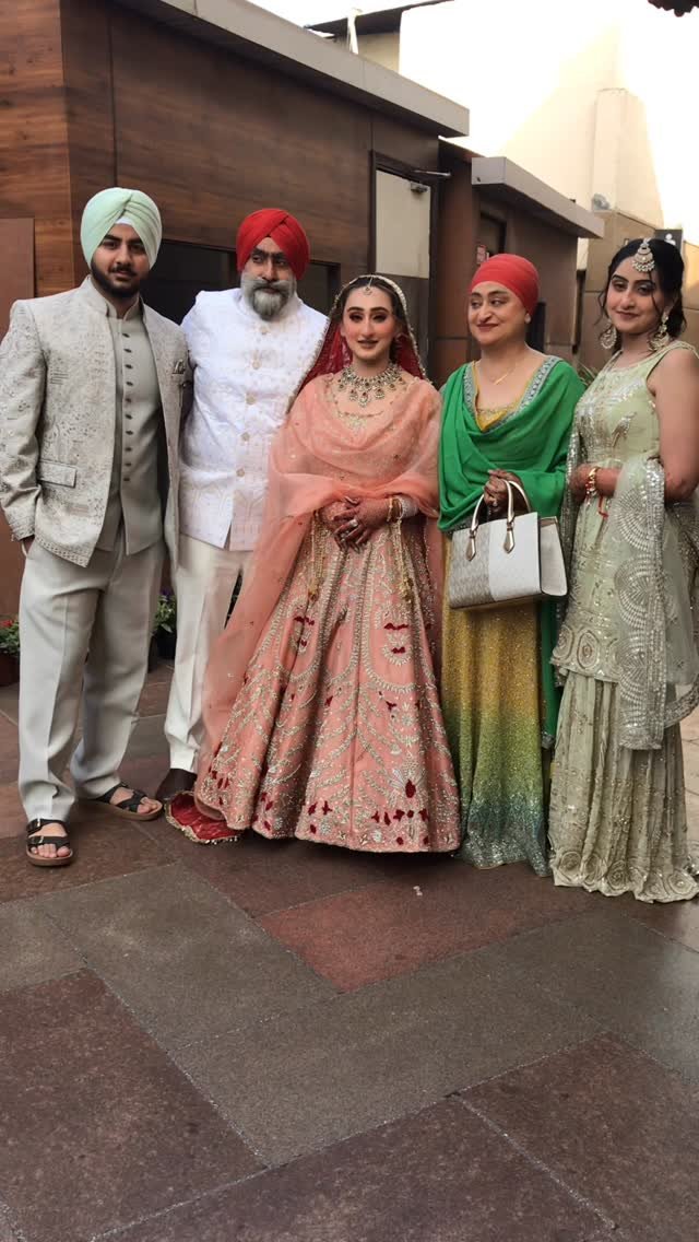 facestoriesbyleenabhushan 게시물 이미지: “Fresh-faced beauty from Canada 🇨🇦 🌸
Loved the...