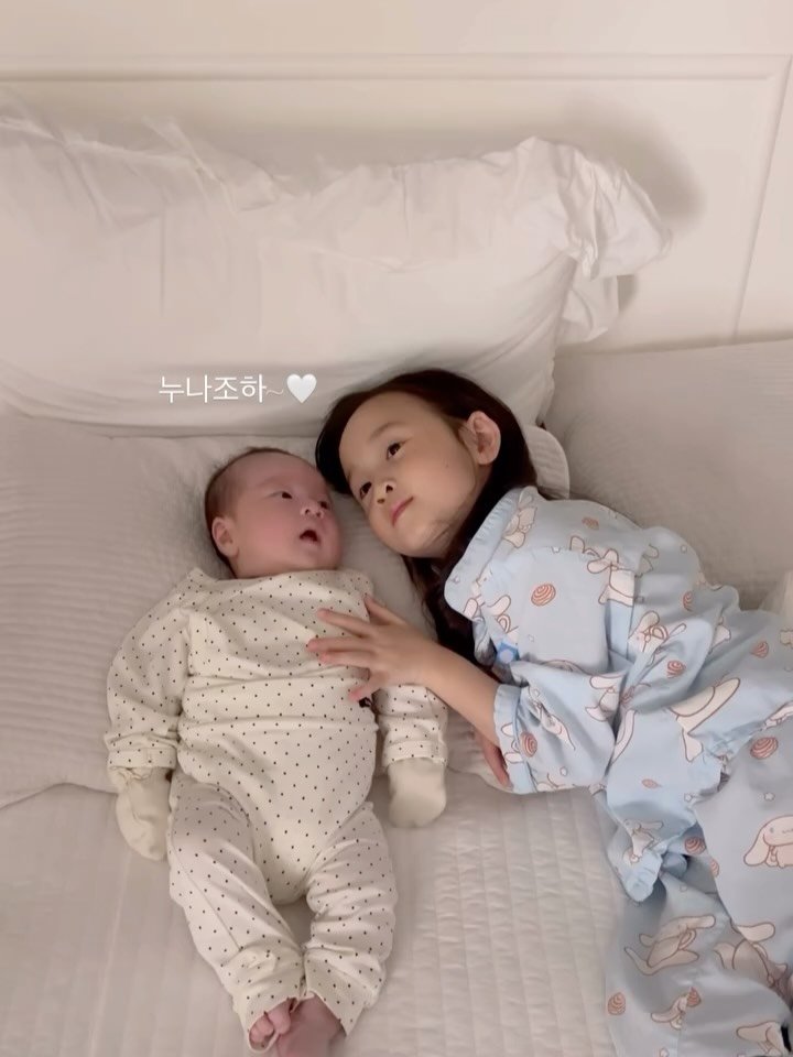 fairy__mom 게시물 이미지: 내년이면 요정이도 드디어 초1..!! #이벤트발표 

요정이 유치원 생활 마지막...