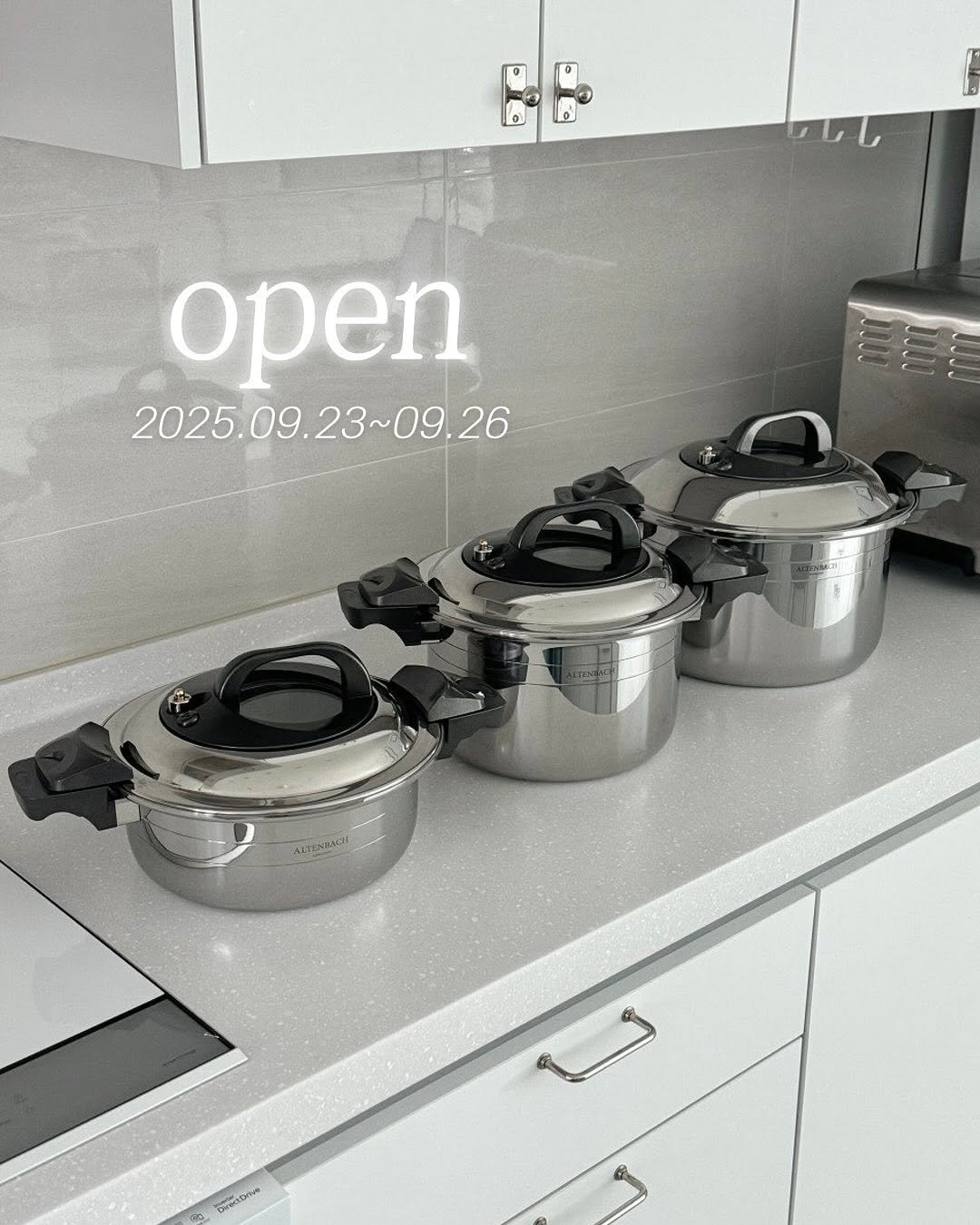 Photo by 요정엄마 on September 22, 2025. May be an image of stove, saucepan, pot, cooker, cabinet, steamer, kitchen and text.