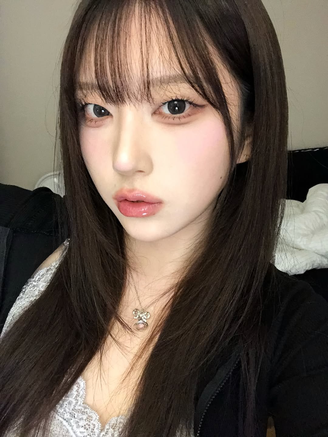 Photo by 동화 on November 28, 2025. May be a selfie of one or more people, hair and text.