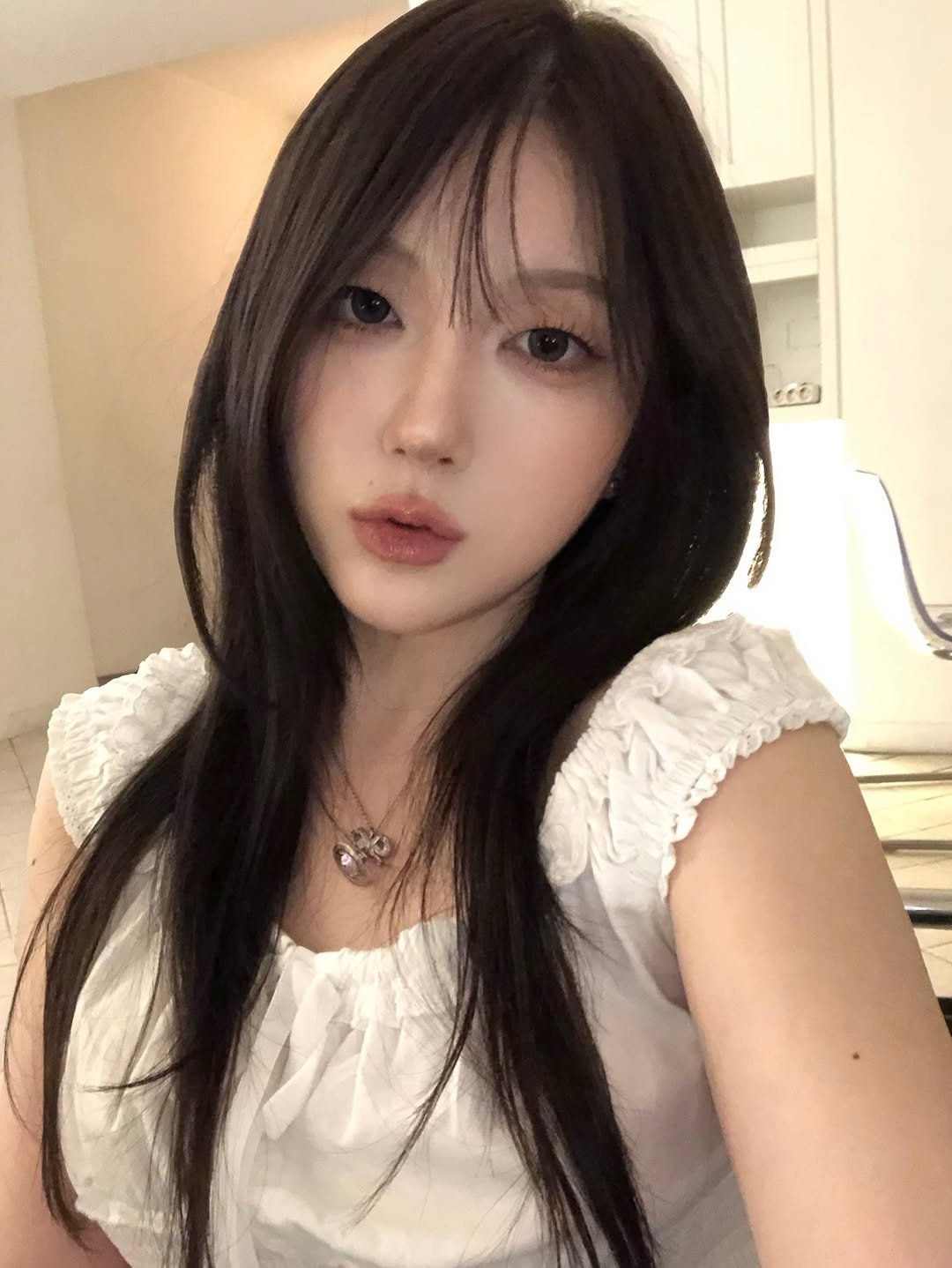 Photo by 동화 on August 14, 2025. May be a selfie of 1 person, hair and text.