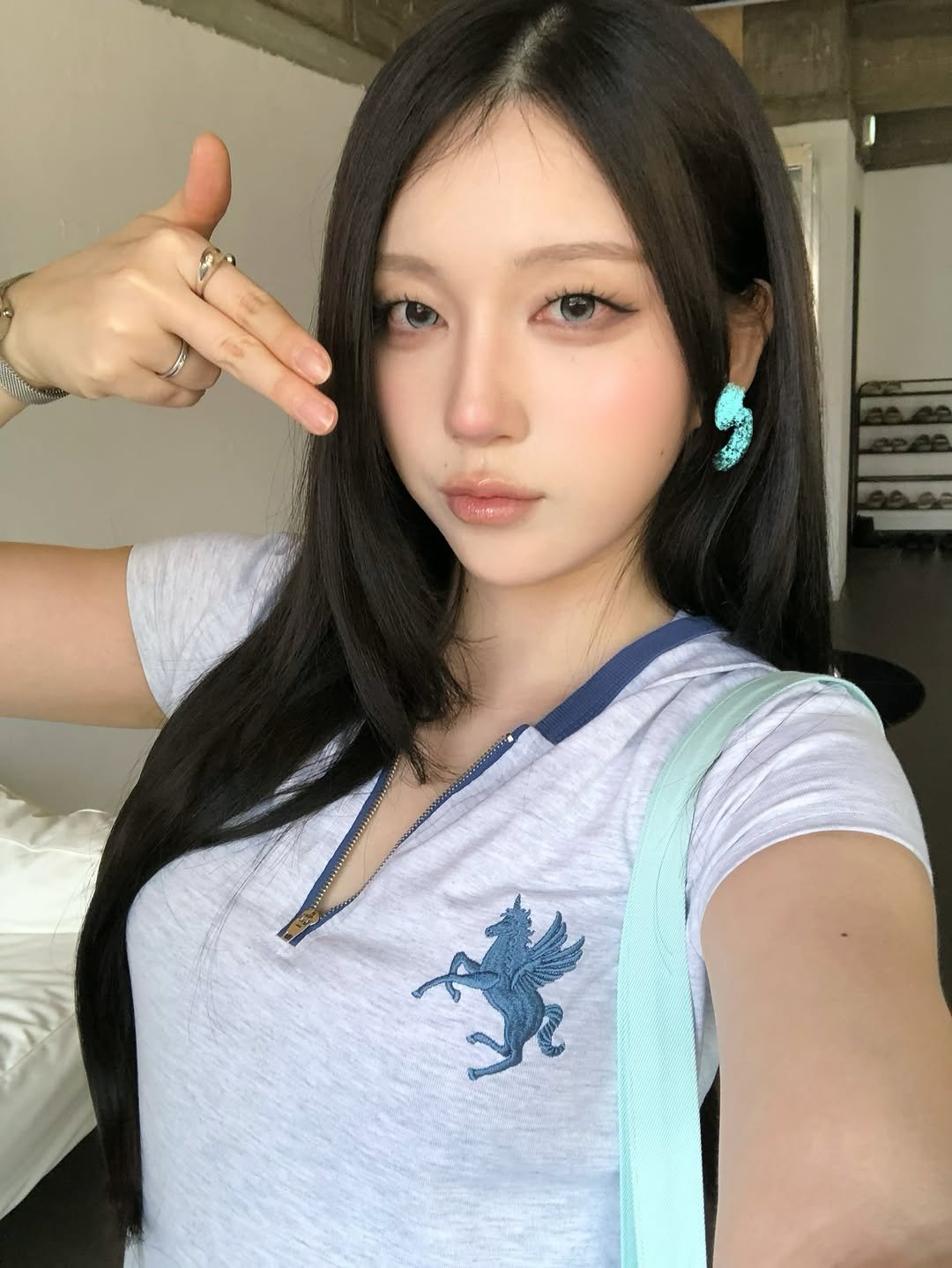 fairy_t1e 게시물 이미지: 민트 다 나에게로 @luvistrue_official