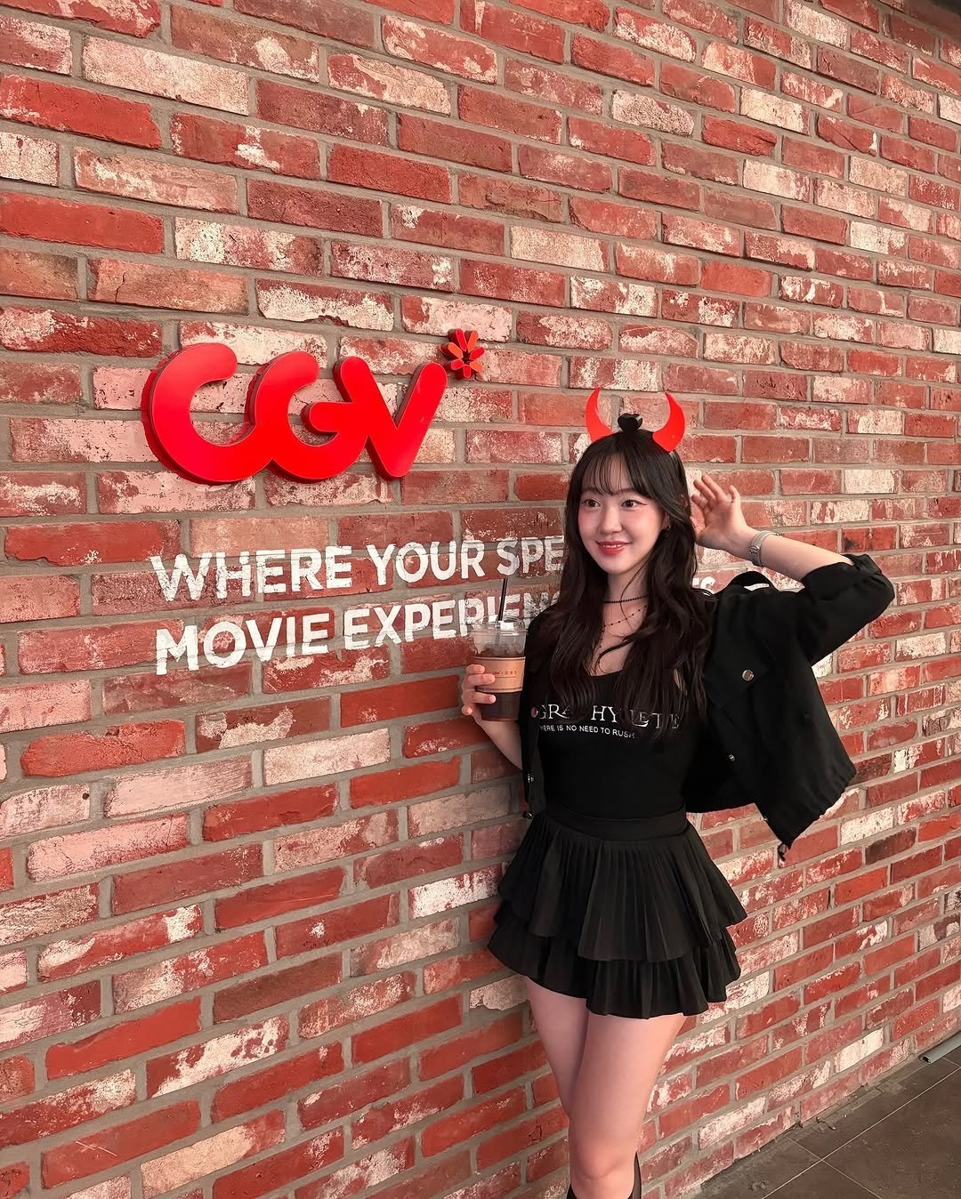 Photo by 묘정🐰 on August 07, 2025. May be an image of 1 person, costume, poster and text.