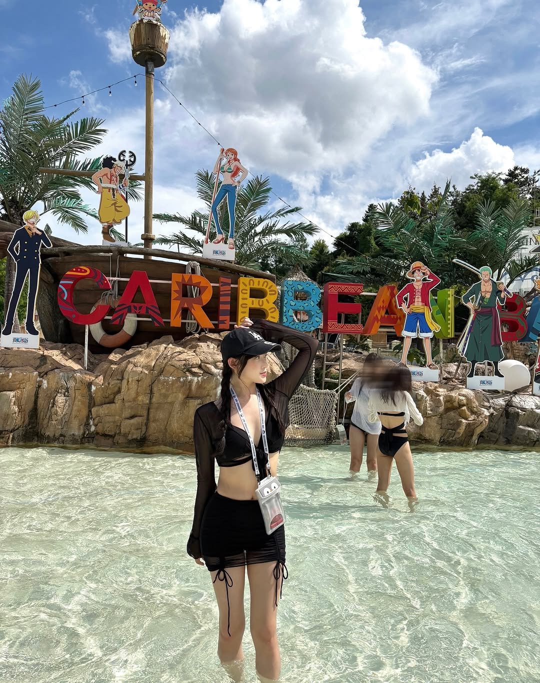 Photo by 묘정🐰 on August 06, 2025. May be an image of 4 people, pool and text.