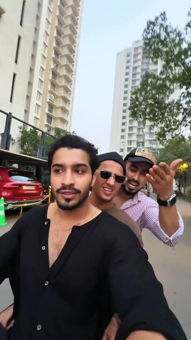 faizbaloch_07 게시물 이미지: Chalo Aaj tumlog ko Khane pe le k chalta Hu...