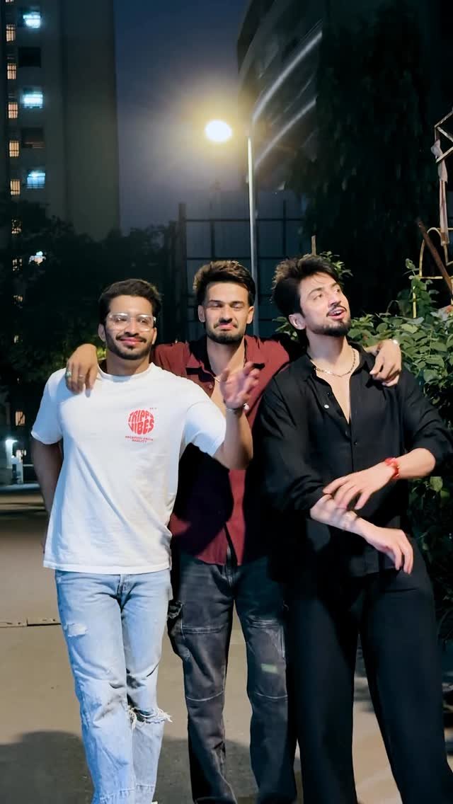 faizbaloch_07 게시물 이미지: Isliye paisa le k Aane ka😂😂 Saddu 
#faizfa...