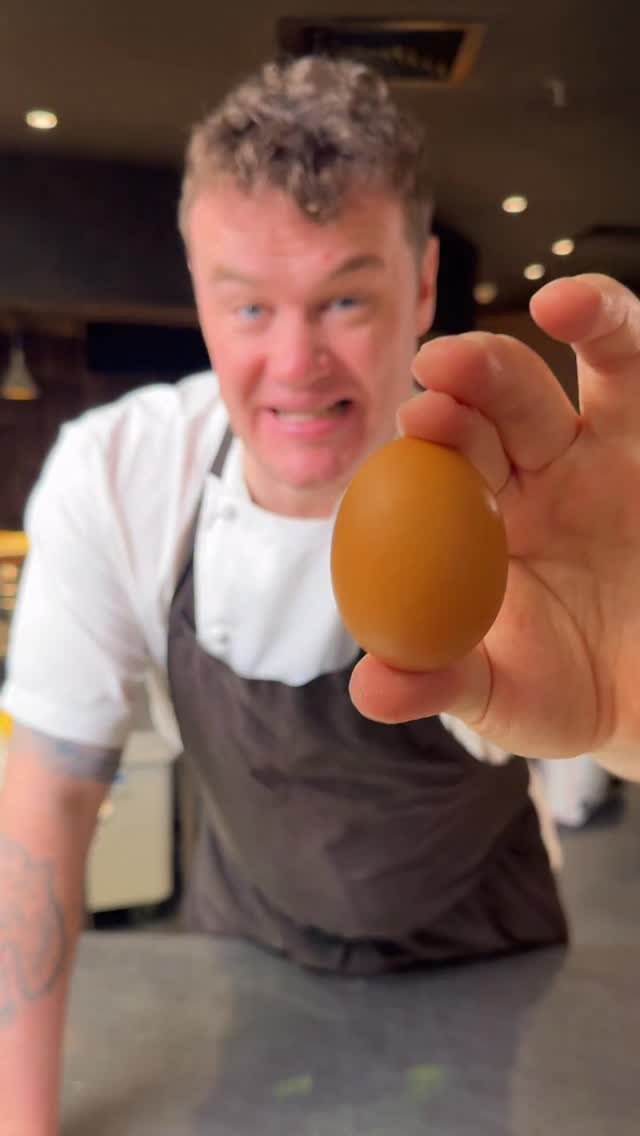 fallowchefs 게시물 이미지: Peeling eggs is one of the most fiddly and...