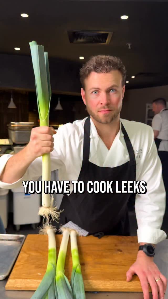 fallowchefs 게시물 이미지: Cook leeks like you hate them 🌱