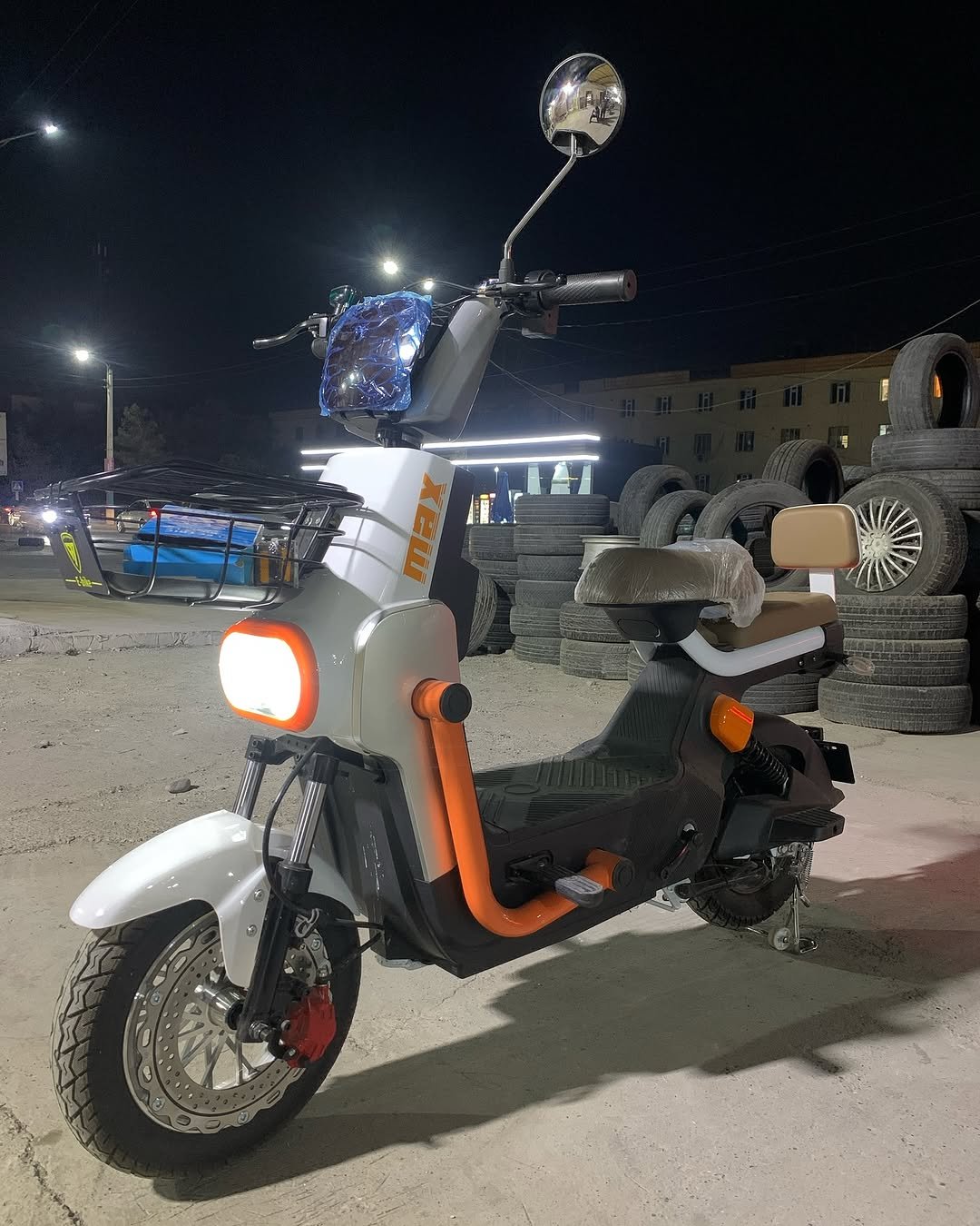 Photo shared by ADMIN👤 @asadceeekl7 on September 19, 2025 tagging @skuter_abzorchi. May be an image of 1 person, motorcycle, scooter and text.
