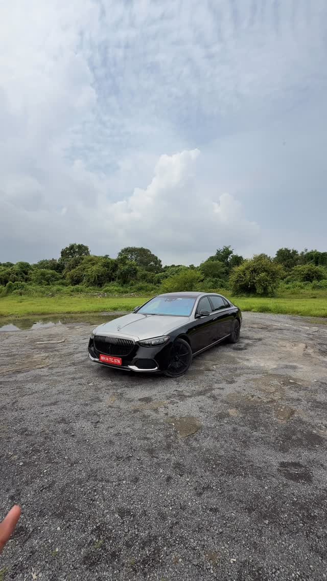 fasbeam 게시물 이미지: The Mercedes-Maybach S680 V12 Night Series is...