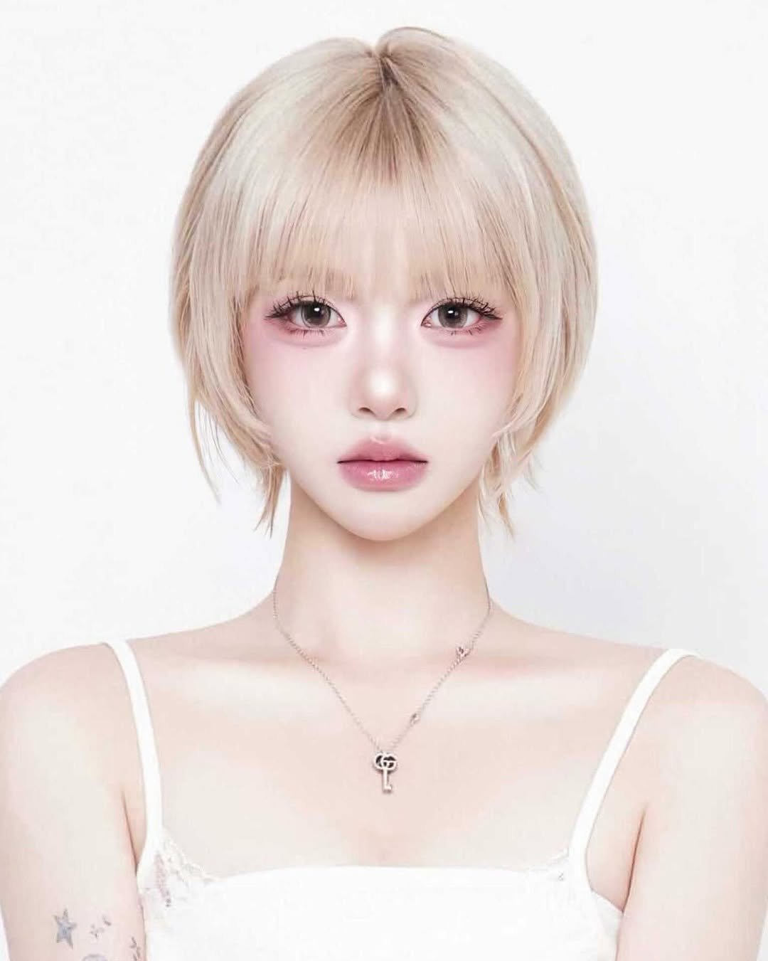 Photo shared by Fave on November 06, 2025 tagging @favestudio_beauty. May be an image of one or more people, blonde hair, makeup and text.