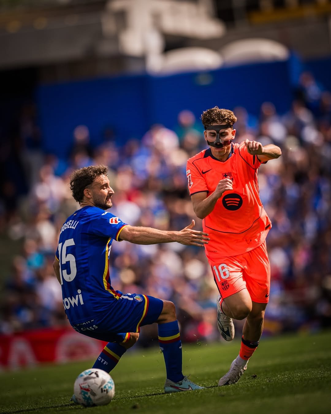 Photo shared by FC Barcelona on April 28, 2026 tagging @ferminlopez. May be an image of football, soccer, ball, stadium and text that says '5 lowi'.