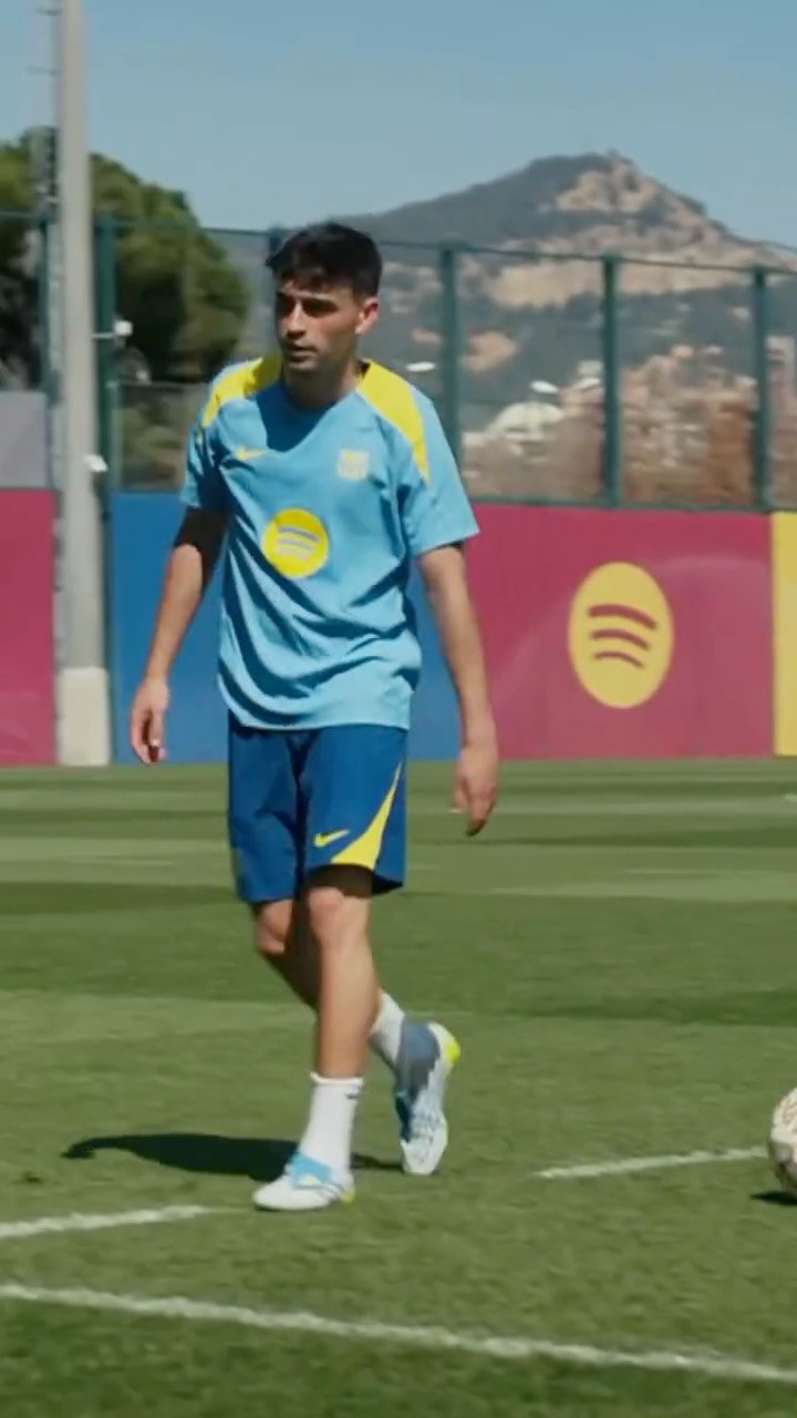 fcbarcelona 게시물 이미지: Too easy for him 😮‍💨

Molta qualitat!
Qué calidad 🇮🇨