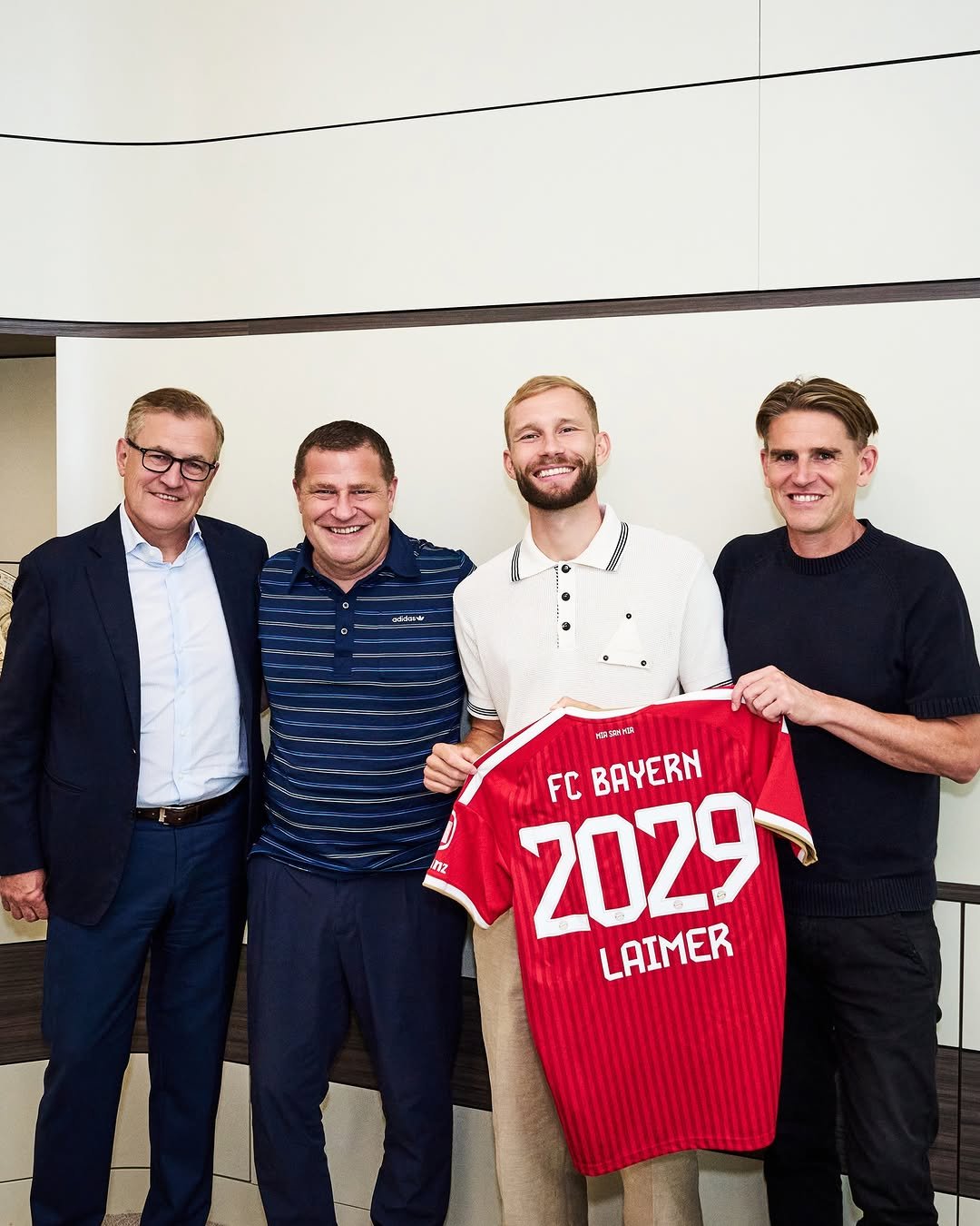 fcbayern 게시물 이미지: ❤️🤍 🤝 @konradlaimer

🗣️ Max Eberl: "We’re...