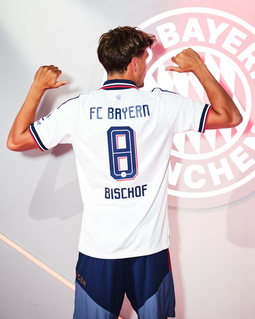fcbayern 게시물 이미지: New season, new jersey number ✨

Bischi will...