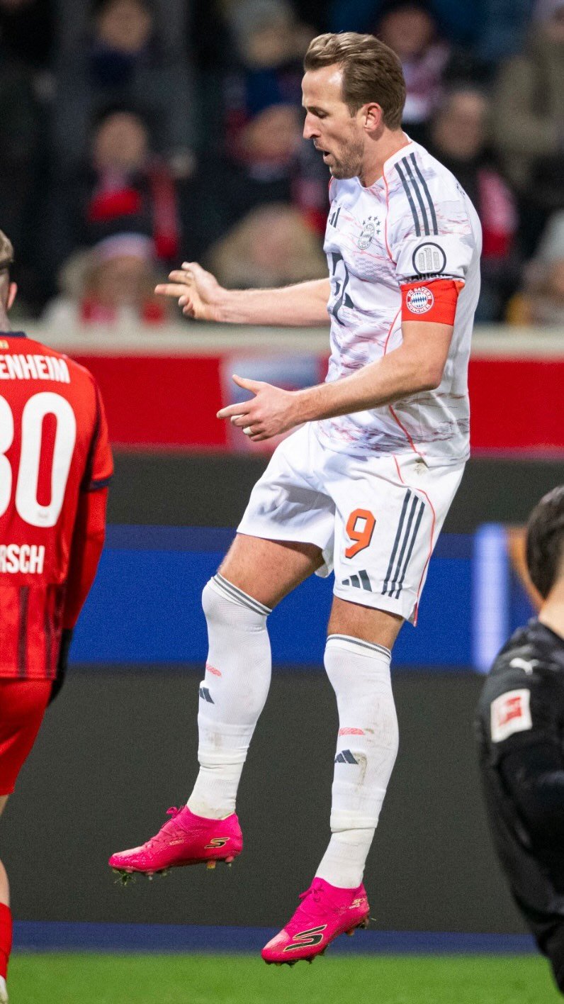 fcbayern 게시물 이미지: Valid reaction, Weezyy! 😄🤝