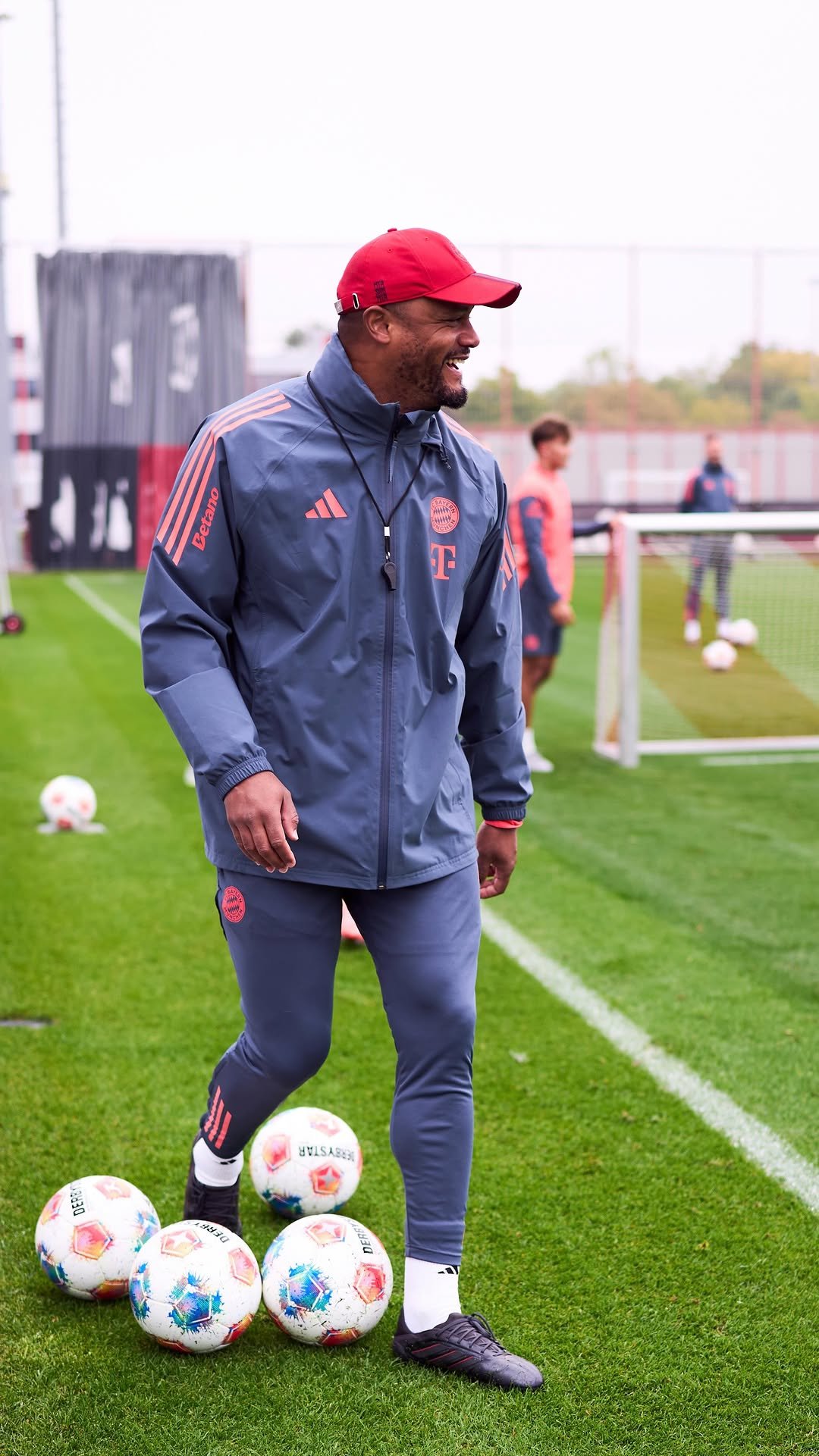 fcbayern 게시물 이미지: 𝓽𝓮𝓪𝓶 𝓼𝓹𝓲𝓻𝓲𝓽 at its best! ❤️