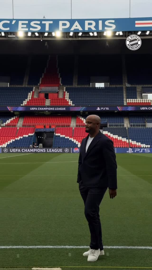 fcbayern 게시물 이미지: Paris pitch inspection w/ Vincent Kompany 🌱🇫🇷...