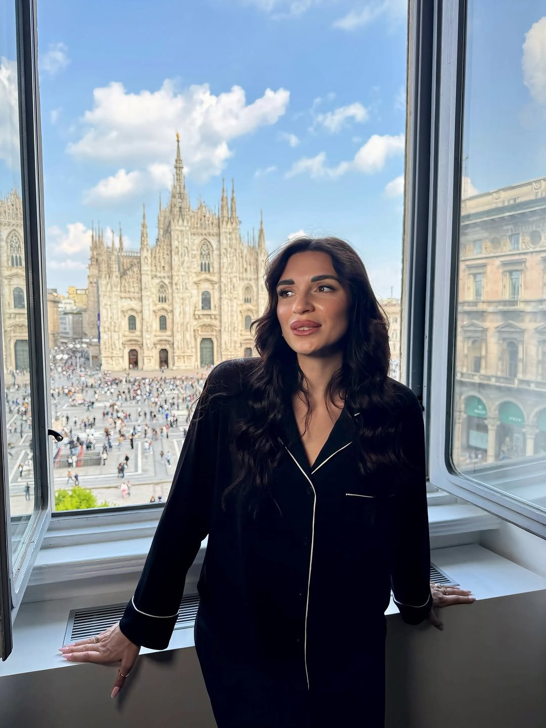 Photo shared by 𝓕𝓮𝓭𝓮𝓻𝓲𝓬𝓪 𝓛𝓾𝓬𝓲𝓯𝓸𝓻𝓪 on April 19, 2026 tagging @lvxduomosuites. May be an image of bell tower and text.