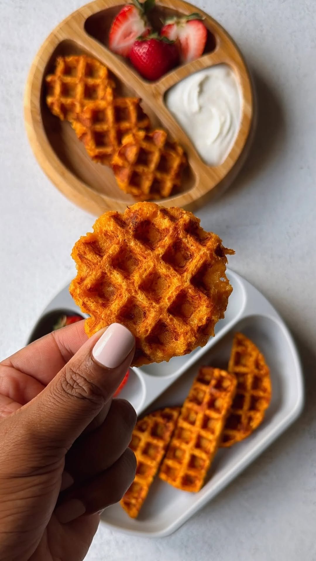 feedingtinybellies 게시물 이미지: Cheesy Carrot Waffles🧀🥕
My boys aren’t the...
