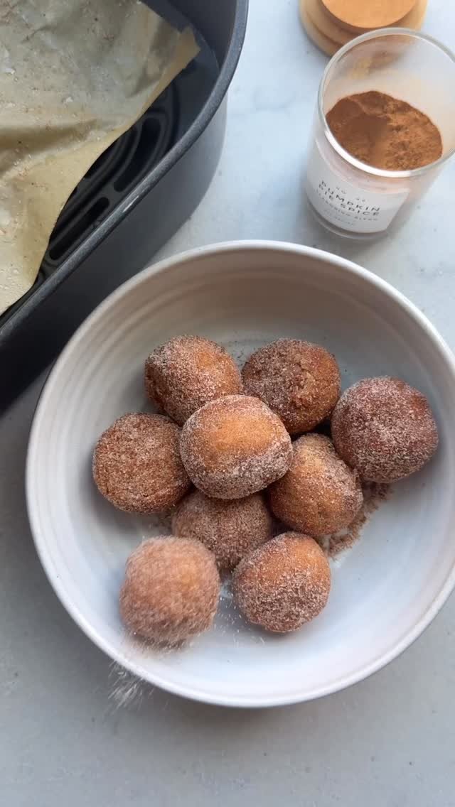 feelgoodfoodie 게시물 이미지: #ad Did you know you can make donut holes...