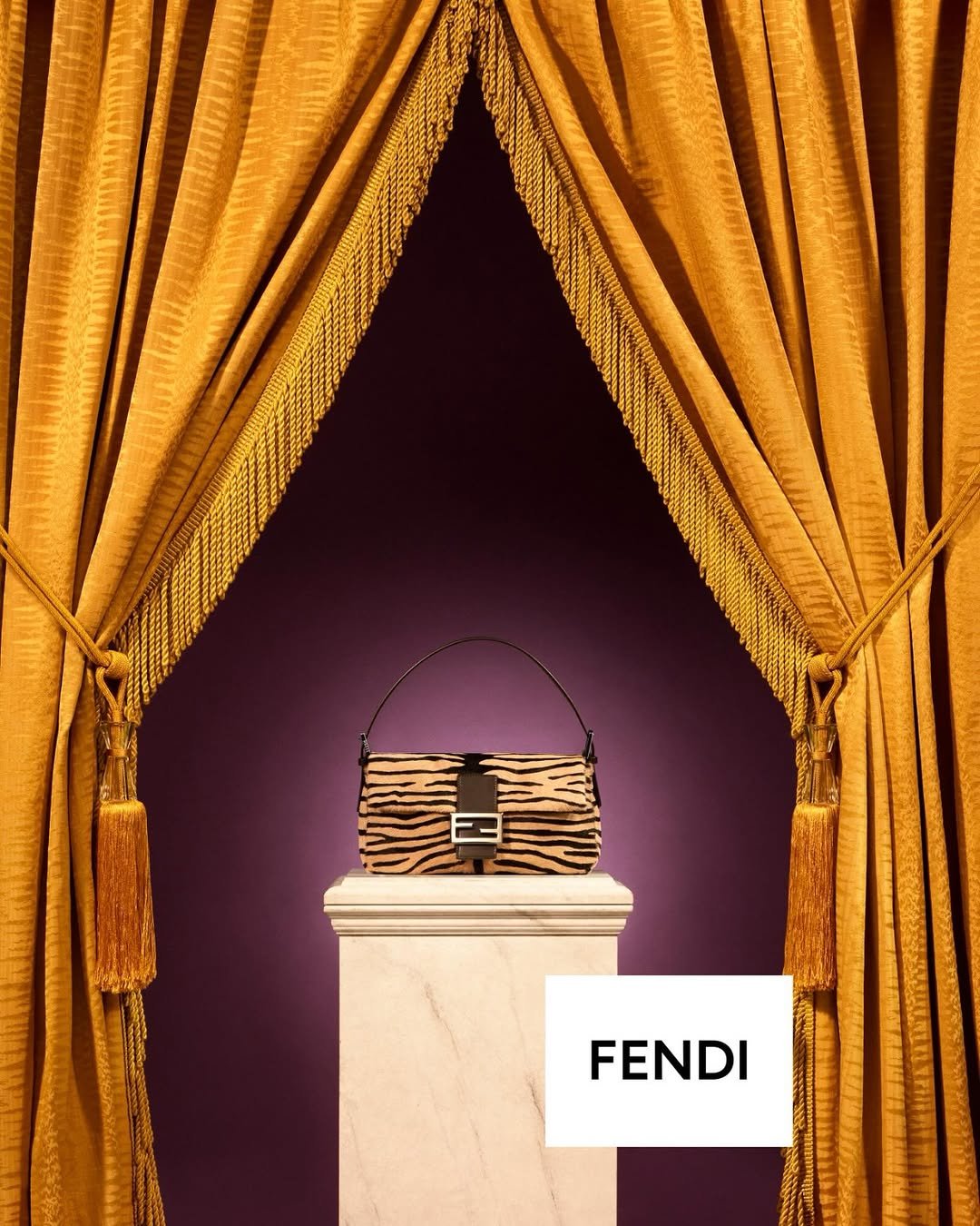 fendi 게시물 이미지: The Baguette®️ 26424 by Maria Grazia Chiuri...