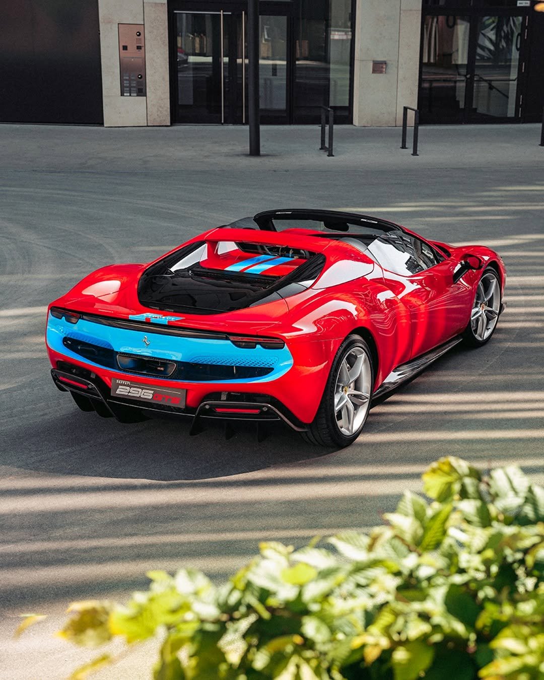ferrari 게시물 이미지: It’s all about the details. 

Powered by a...