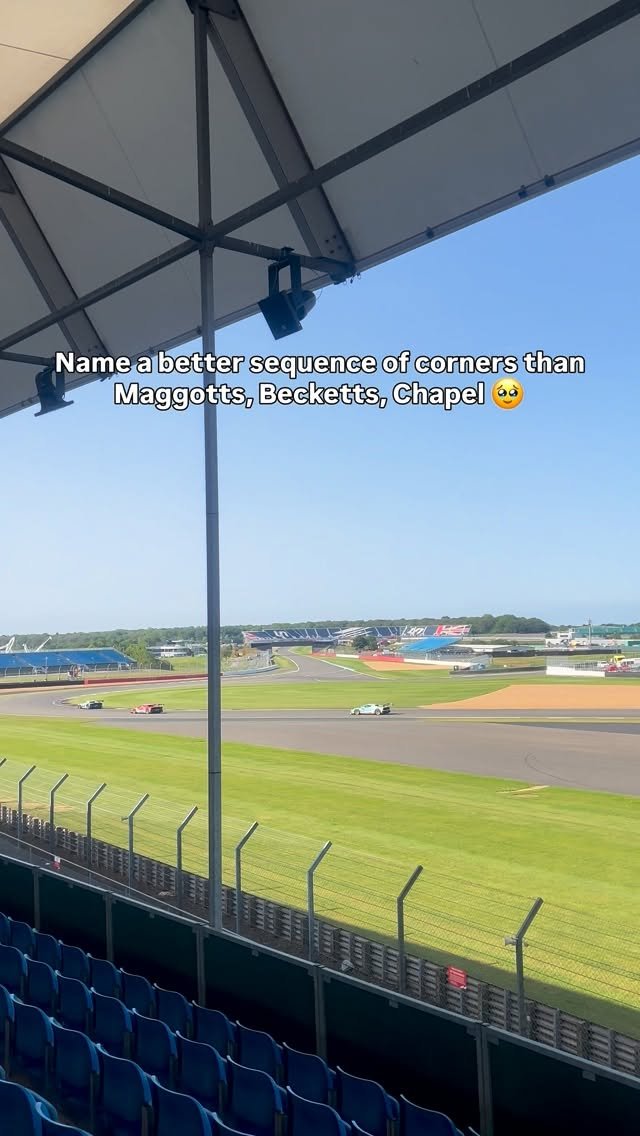 ferrariraces 게시물 이미지: Embracing the art of Silverstone...
