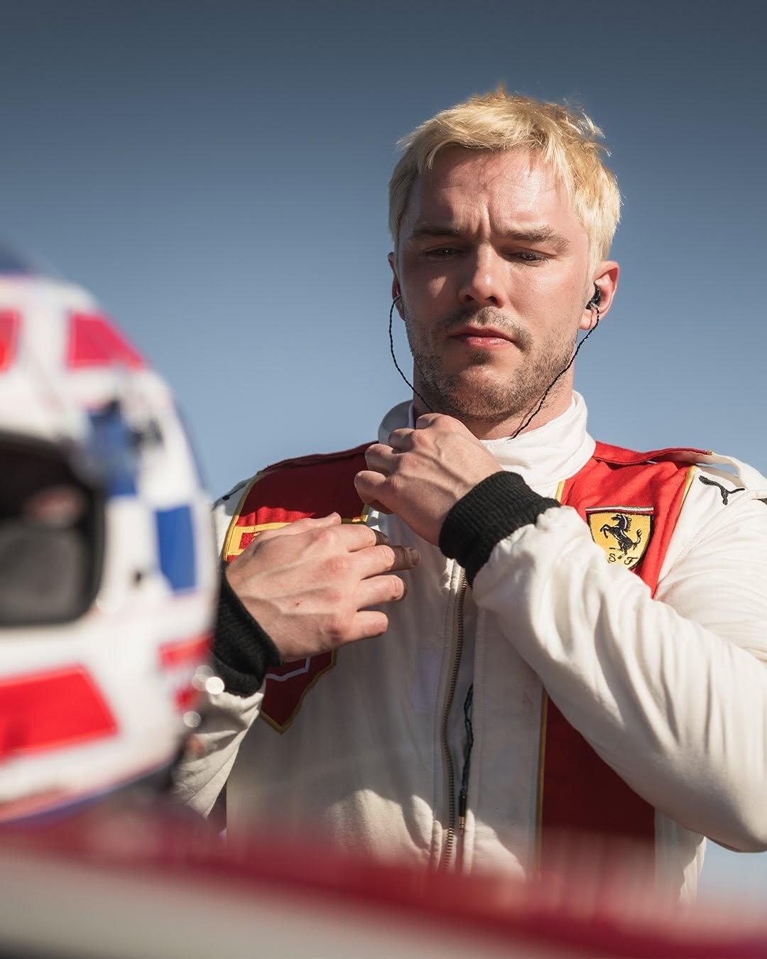 ferrariraces 게시물 이미지: From Hollywood to Trackside 🎬🍿

Nicholas Hoult...