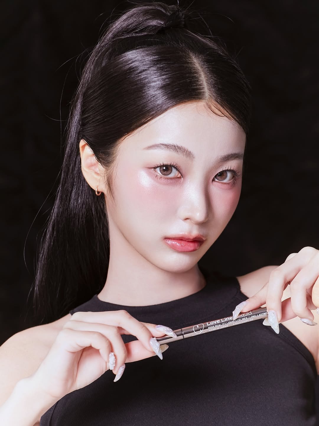 Photo shared by 프로필 사진 전문 | FF STUDIO on January 13, 2026 tagging @donkeyphoto, @yoojaewook__, and @ff__studio_. May be an image of one or more people, braids, makeup and text.