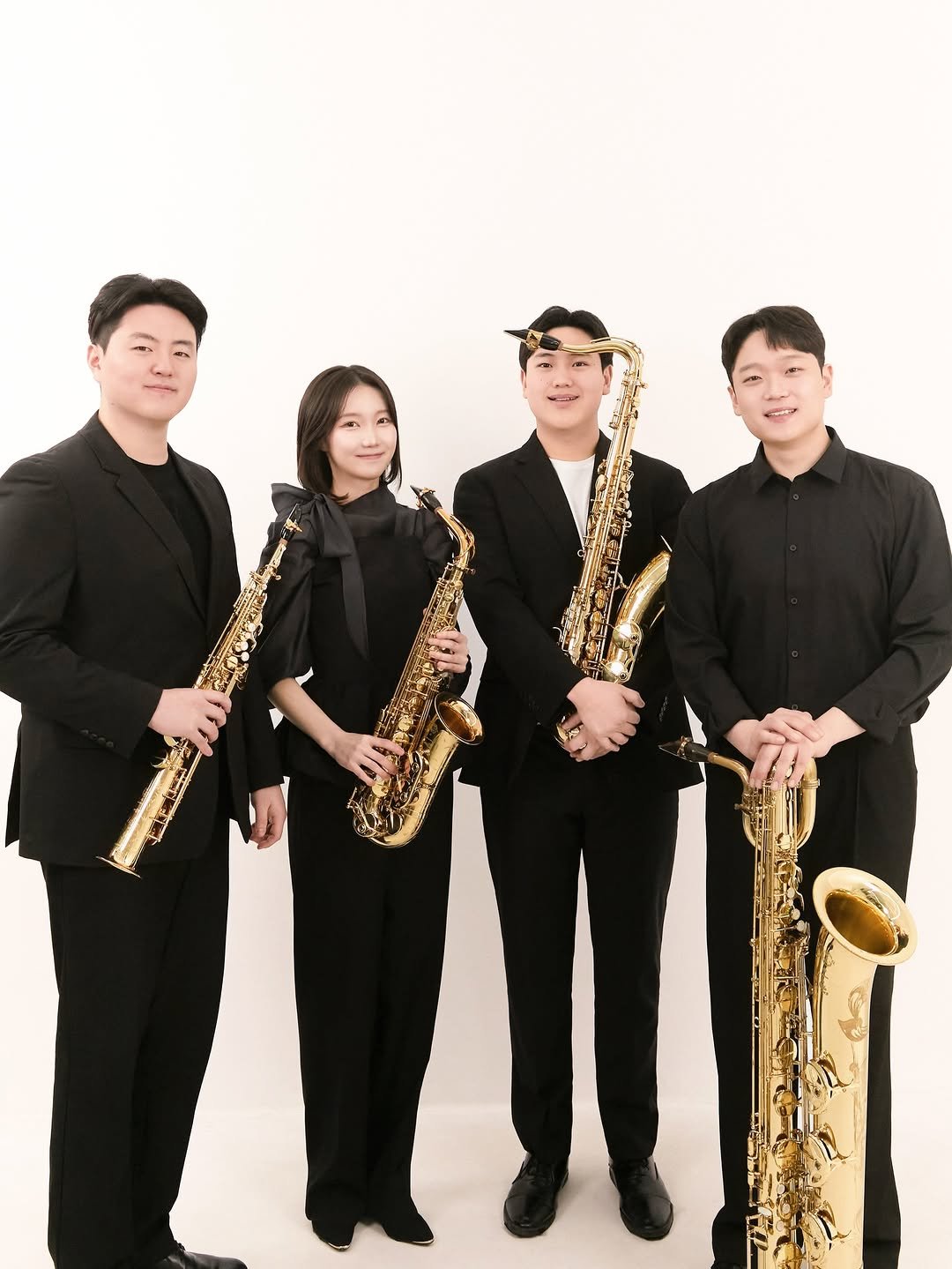 Photo shared by 프리미엄 프로필 사진 전문 | FF STUDIO on February 15, 2026 tagging @donkeyphoto, @yoojaewook__, and @ff__studio_. May be an image of clarinet, trumpet, oboe, saxophone and text.