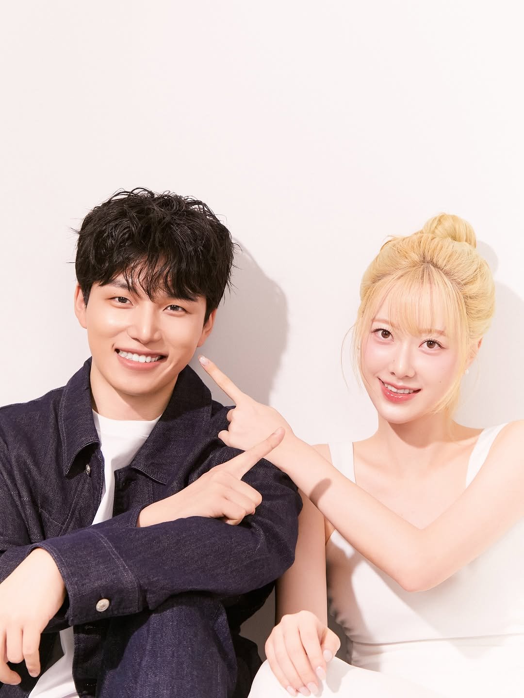 Photo shared by FF STUDIO 포토그래퍼 유재욱 on September 12, 2025 tagging @yoojaewook__, @maybe_im_jisu, @ff__studio_, and @ojae_fx. May be an image of one or more people, hair and top.