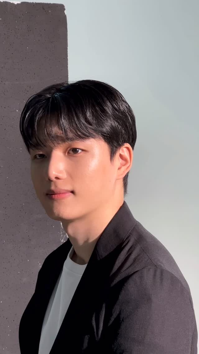ff__studio_ 게시물 이미지: 이번에 모태솔로지만 연애는 하고 싶어에서 엄청난 매력을 보여주셨던 재윤님과 함께...