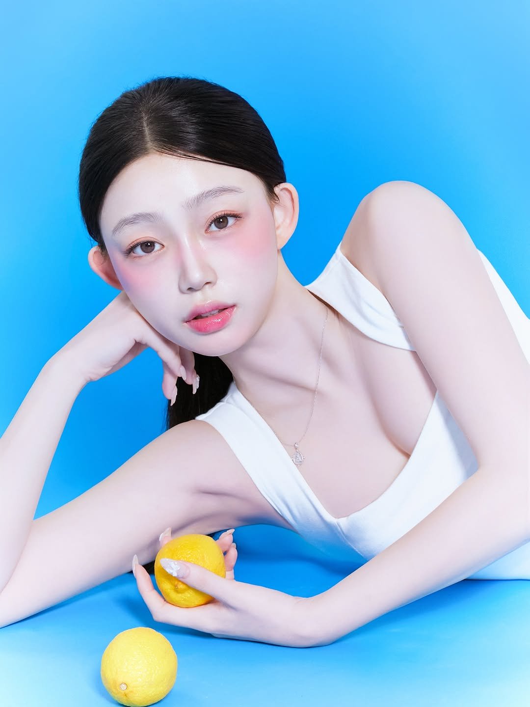 Photo shared by 프로필 사진 전문 | FF STUDIO on August 20, 2025 tagging @donkeyphoto, @yoojaewook__, and @ff__studio_. May be an image of 1 person, makeup, hair and text.