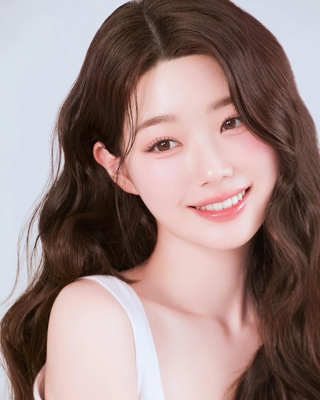 Photo shared by 프리미엄 프로필 사진 전문 | FF STUDIO on June 27, 2024 tagging @donkeyphoto, @yoojaewook__, and @ff__studio_.