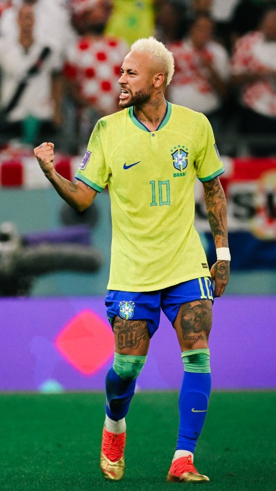 fifaworldcup 게시물 이미지: Neymar was dancing 🕺🇧🇷

#FIFAWorldCup