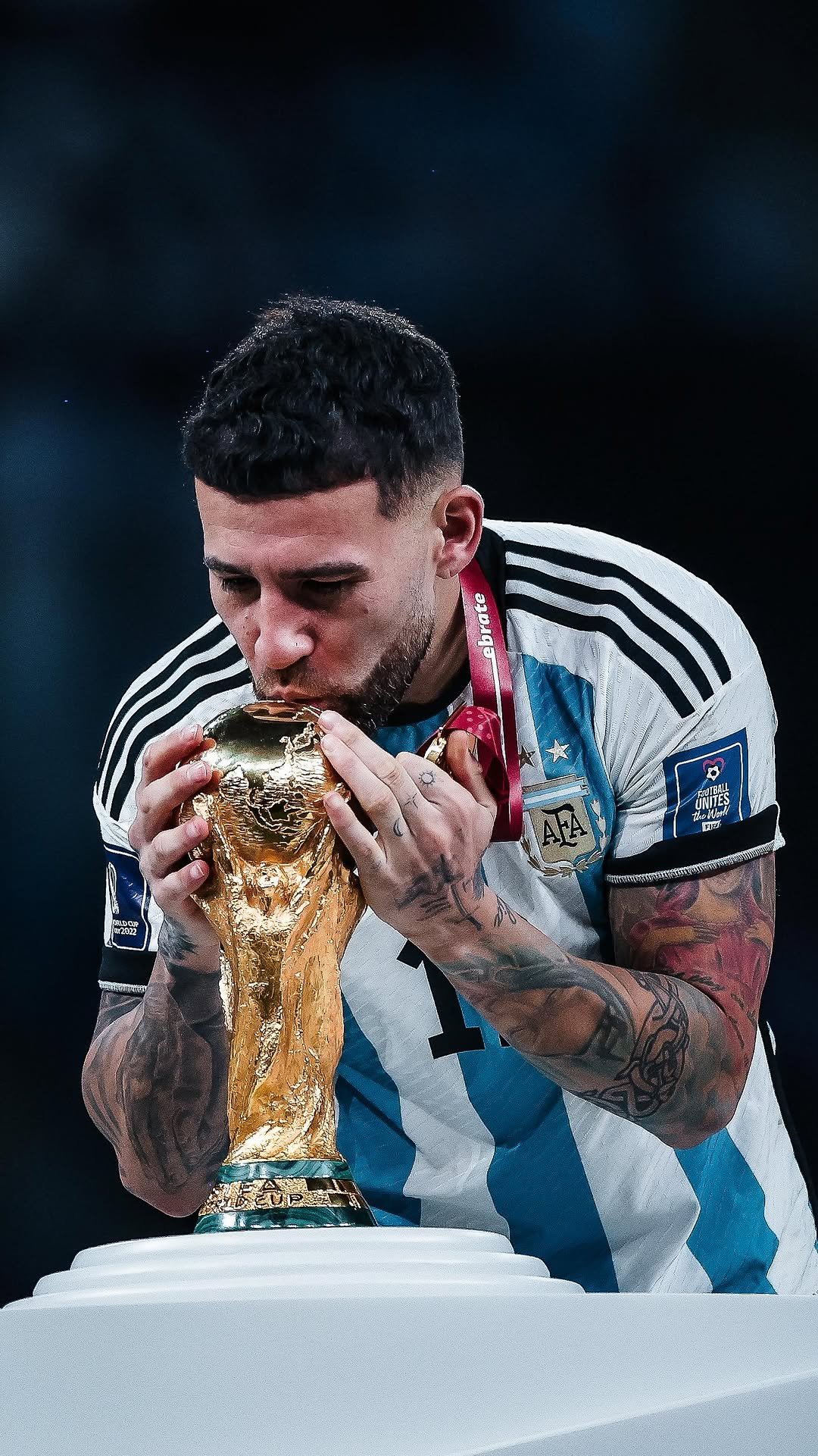 fifaworldcup 게시물 이미지: Sealed with a kiss 😘🏆 

#FIFAWorldCup