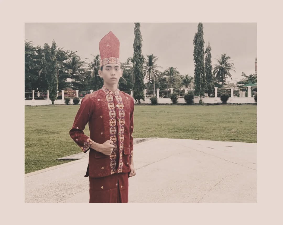 fikryymhmd_ 게시물 이미지: — Nostalgia bukan tentang masa lalu, tapi...