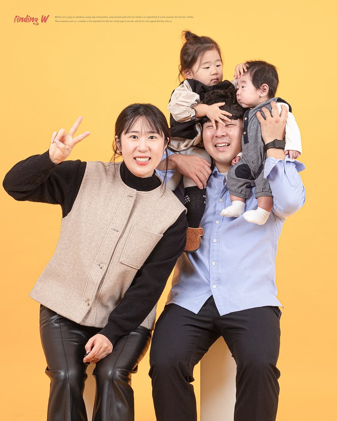 Photo shared by 파인딩더블유 / 문래 셀프사진관 on February 26, 2025 tagging @frameground, @finding___w, and @recordtype.